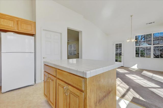 143 Scotia Pines Cir, Grass Valley, CA 95945