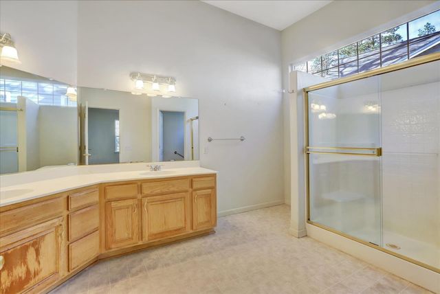 143 Scotia Pines Cir, Grass Valley, CA 95945