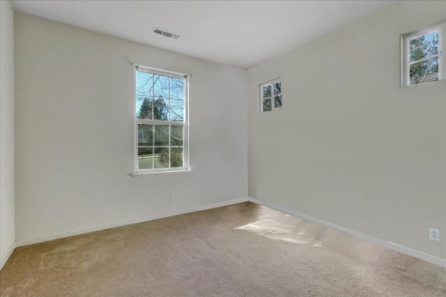 143 Scotia Pines Cir, Grass Valley, CA 95945