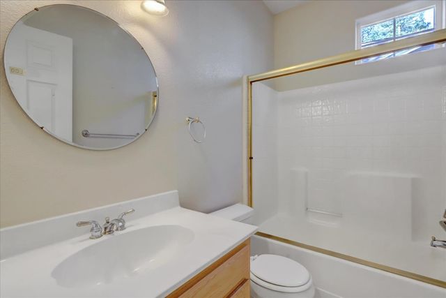 143 Scotia Pines Cir, Grass Valley, CA 95945