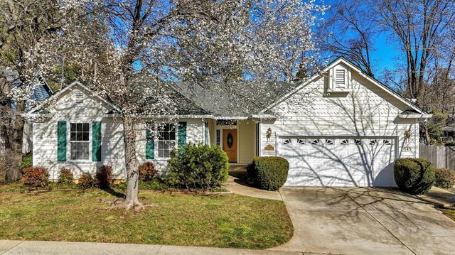 143 Scotia Pines Cir, Grass Valley, CA 95945