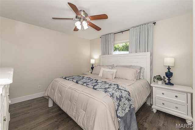 32 Oak Knoll Drive, St Peters, MO 63376