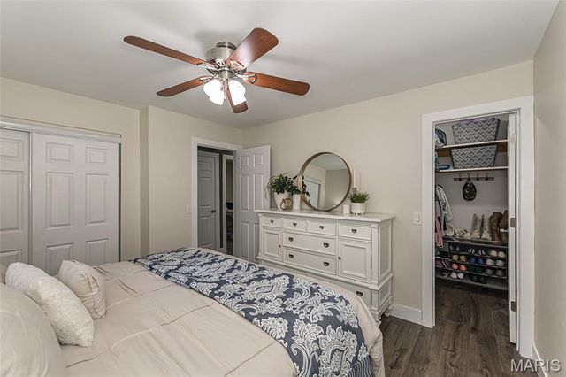 32 Oak Knoll Drive, St Peters, MO 63376