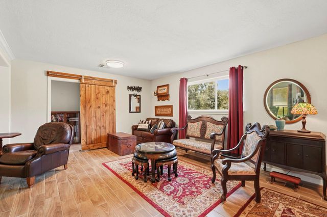708 County Rd 691 Road 691, West Columbia, TX 77486