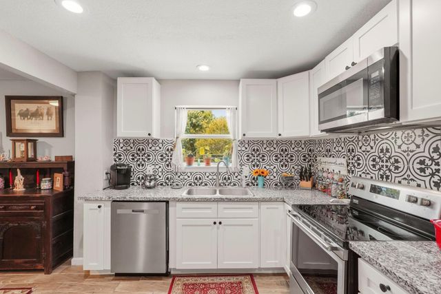 708 County Rd 691 Road 691, West Columbia, TX 77486