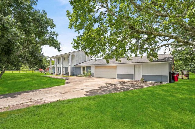 708 County Rd 691 Road 691, West Columbia, TX 77486