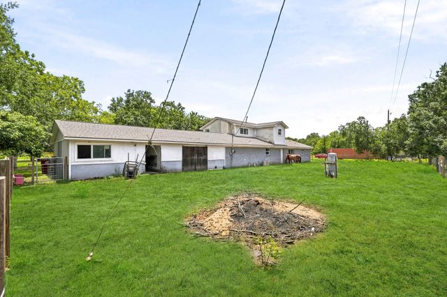 708 County Rd 691 Road 691, West Columbia, TX 77486