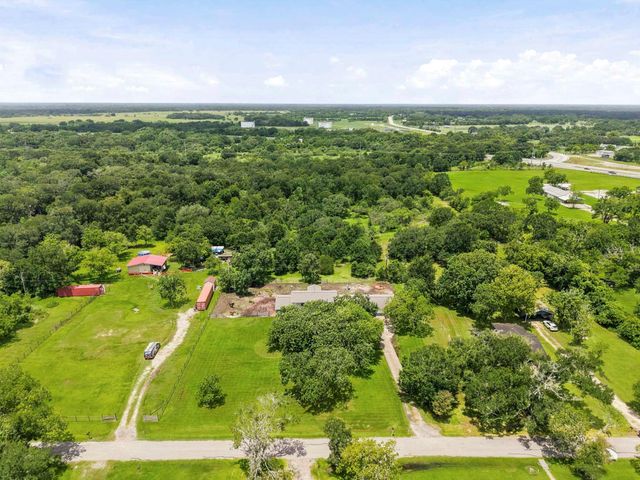 708 County Rd 691 Road 691, West Columbia, TX 77486