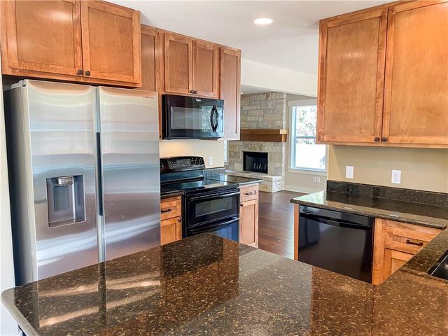 45 Wood Glen DR, Wimberley, TX 78676