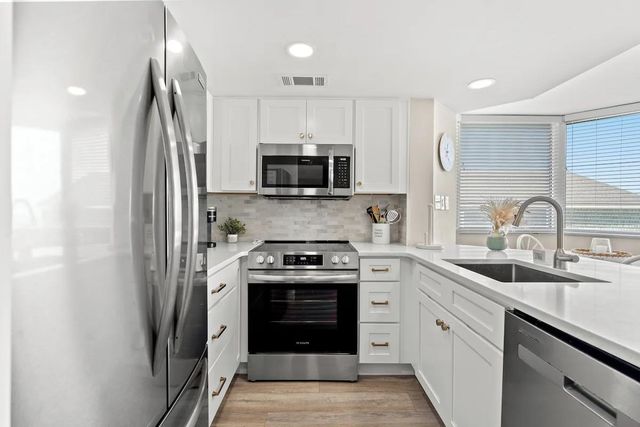 5806 N Ocean Blvd Unit 301, North Myrtle Beach, SC 29582