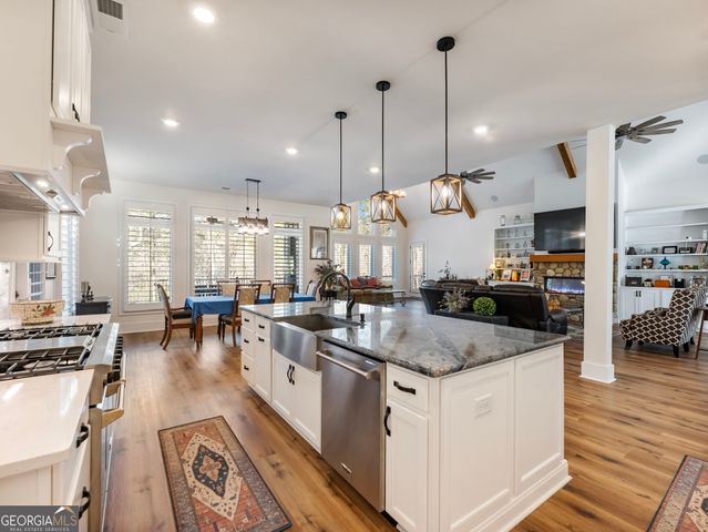 175 Lands End Trail, Cleveland, GA 30528