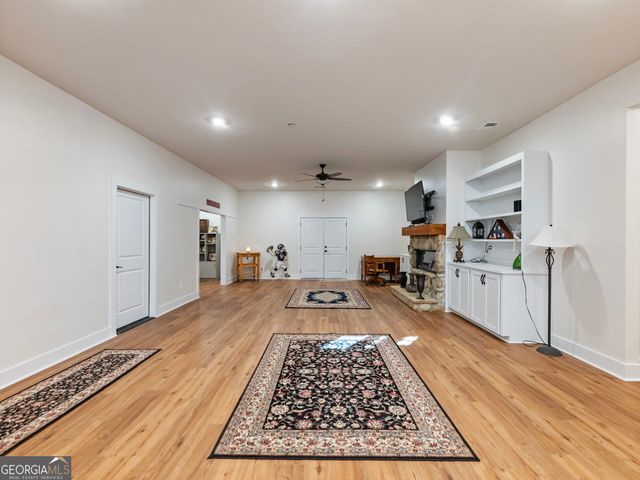 175 Lands End Trail, Cleveland, GA 30528