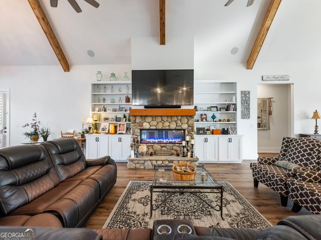 175 Lands End Trail, Cleveland, GA 30528