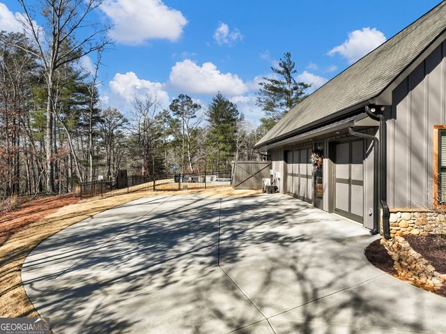 175 Lands End Trail, Cleveland, GA 30528