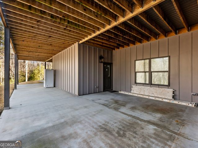 175 Lands End Trail, Cleveland, GA 30528