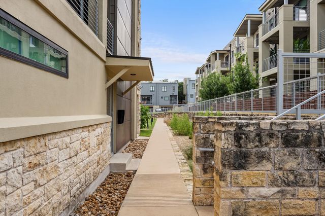 2721 Dulce LN 132, Austin, TX 78704