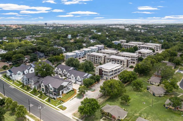 2721 Dulce LN 132, Austin, TX 78704