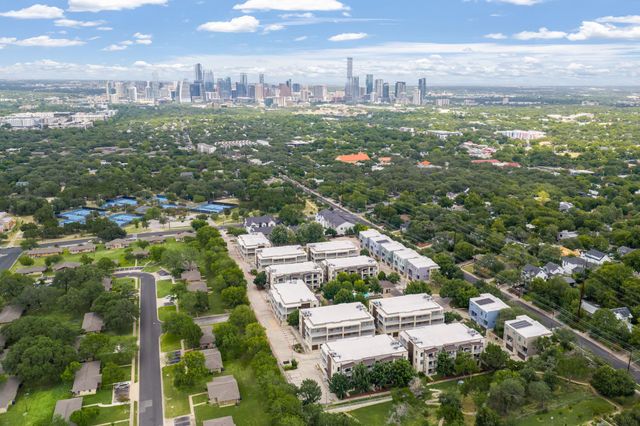 2721 Dulce LN 132, Austin, TX 78704