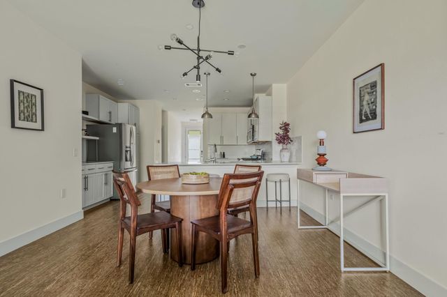 2721 Dulce LN 132, Austin, TX 78704