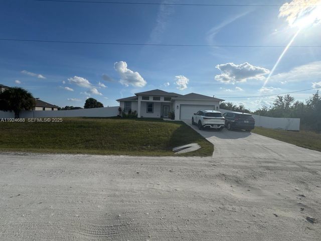 7799 16th Place, Labelle, FL 33935