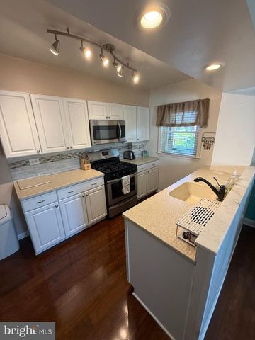 2235 HAWTHORNE RD, Baltimore, MD 21220