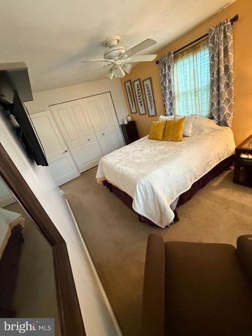 2235 HAWTHORNE RD, Baltimore, MD 21220