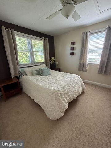 2235 HAWTHORNE RD, Baltimore, MD 21220