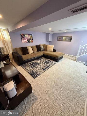 2235 HAWTHORNE RD, Baltimore, MD 21220