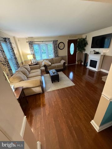 2235 HAWTHORNE RD, Baltimore, MD 21220