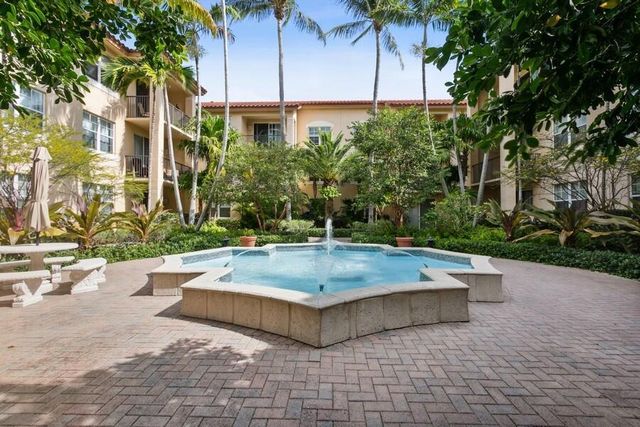 1801 N Flagler Drive 835, West Palm Beach, FL 33407