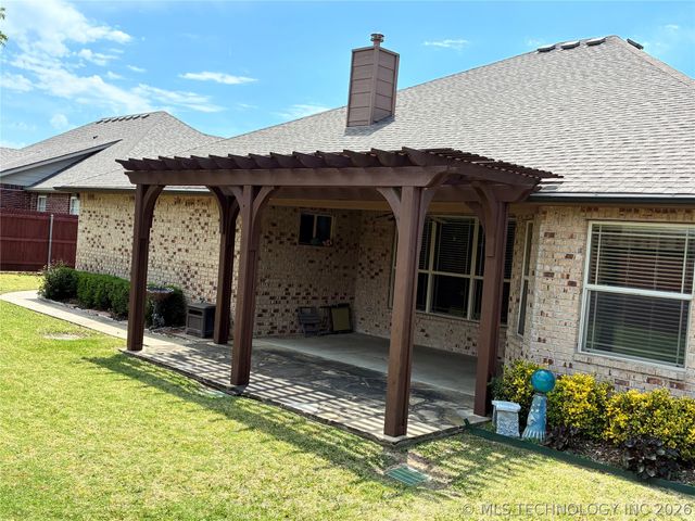 14705 Courtney Lane, Glenpool, OK 74033