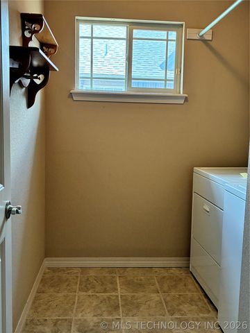 14705 Courtney Lane, Glenpool, OK 74033