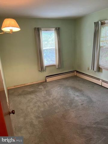 1811 WOODLAND AVE, Lancaster, PA 17602