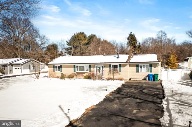 387 CHESTERFIELD-JACOBSTOWN RD, Wrightstown, NJ 08562