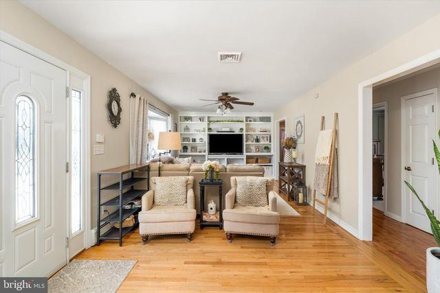 387 CHESTERFIELD-JACOBSTOWN RD, Wrightstown, NJ 08562