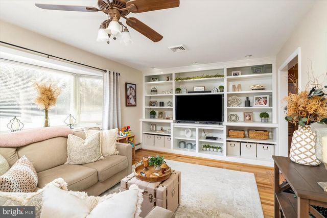 387 CHESTERFIELD-JACOBSTOWN RD, Wrightstown, NJ 08562