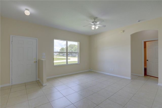 8686 103rd Avenue, Vero Beach, FL 32967