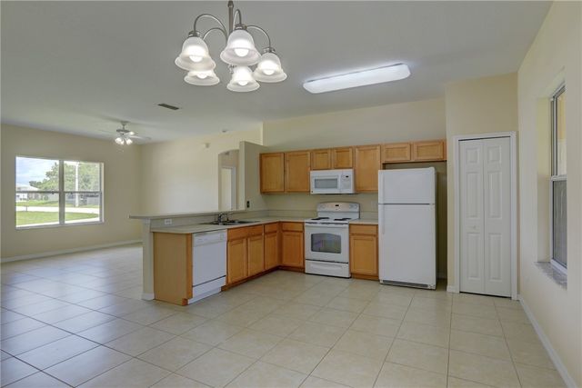8686 103rd Avenue, Vero Beach, FL 32967