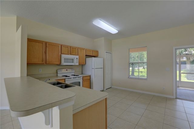 8686 103rd Avenue, Vero Beach, FL 32967