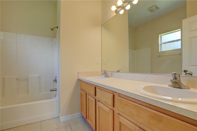8686 103rd Avenue, Vero Beach, FL 32967