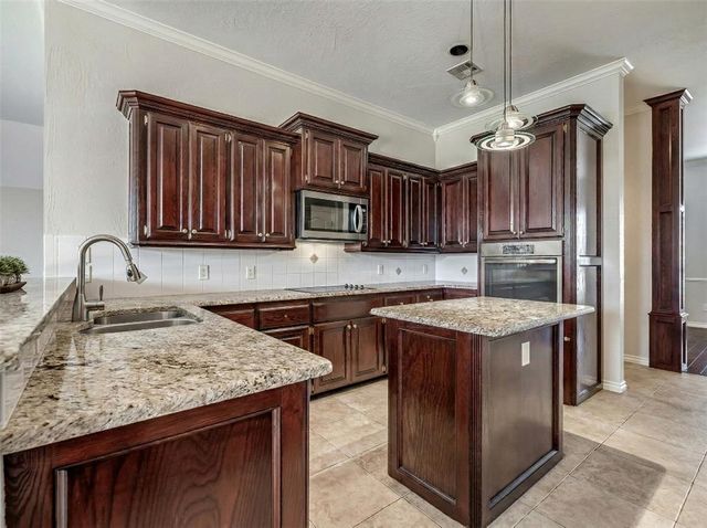 3208 Riverwalk Drive, Norman, OK 73072