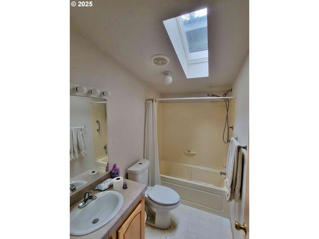 112 TOPAZ Ct, Winlock, WA 98596