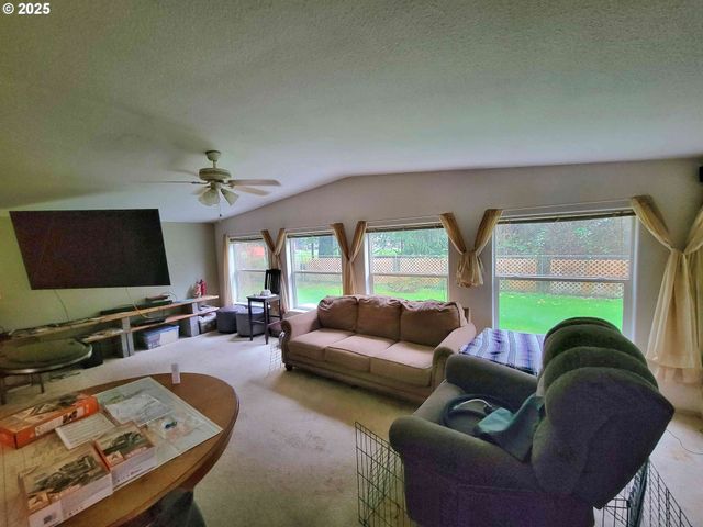 112 TOPAZ Ct, Winlock, WA 98596