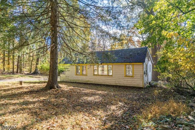 716 Sweet Hollow Road, Alexandria Twp., NJ 08804