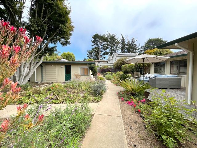 215 Lamanda Drive, Aptos, CA 95003