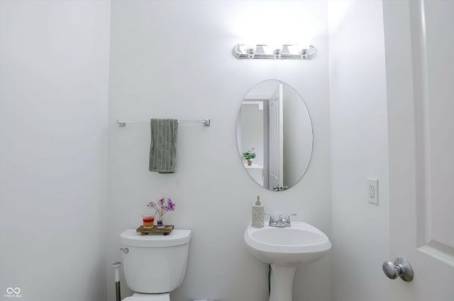 345 Autumn Drive, Carmel, IN 46032