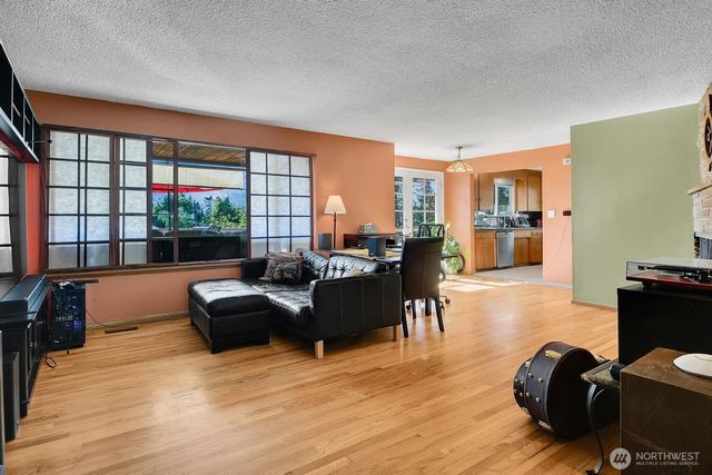 5309 47th Avenue SW, Seattle, WA 98136