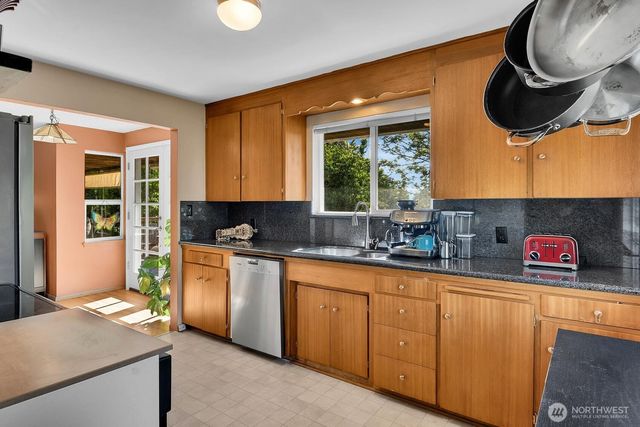 5309 47th Avenue SW, Seattle, WA 98136