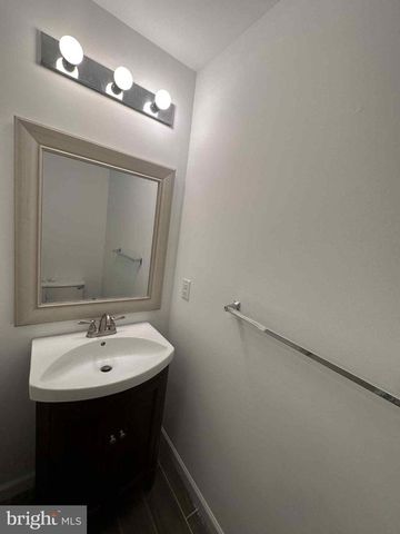 1801 STOKES RD, Mt Laurel, NJ 08054