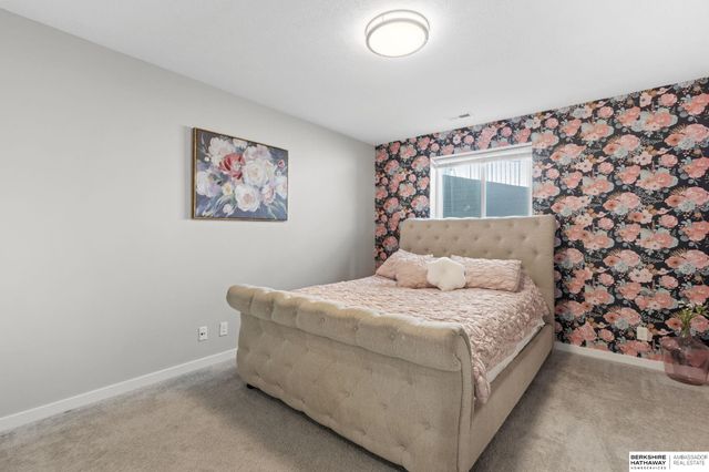 9605 S 184 Terrace, Omaha, NE 68136